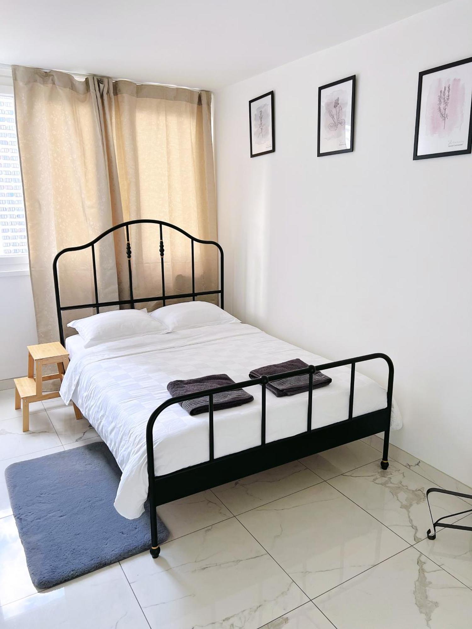 Apartment Near Subway And Supermarket Parigi Esterno foto